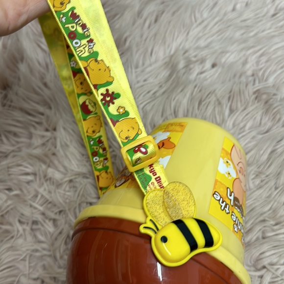 Tokyo Disney Winnie the Pooh Popcorn Bucket - Picture 3 of 4